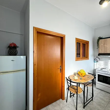 The Sunlit Retreat Appartement Kremastí