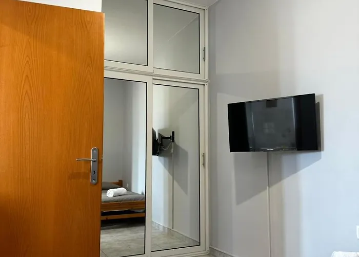 Apartment The Sunlit Retreat