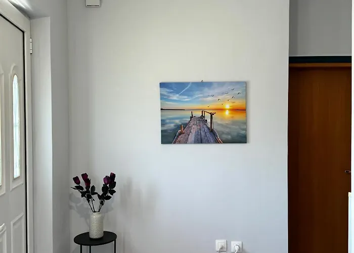 アパート The Sunlit Retreat *