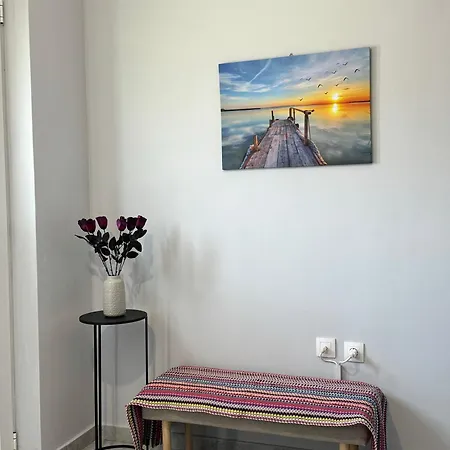 The Sunlit Retreat 公寓 Kremastí